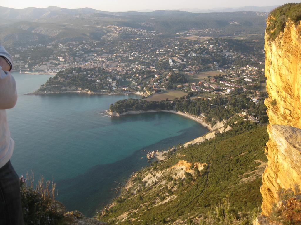 50m Plage T2 Grande Terrasse Vue Mer Climatisé Piscine Chauffée, Parking clos gratuit Sanary-sur-Mer Extérieur photo